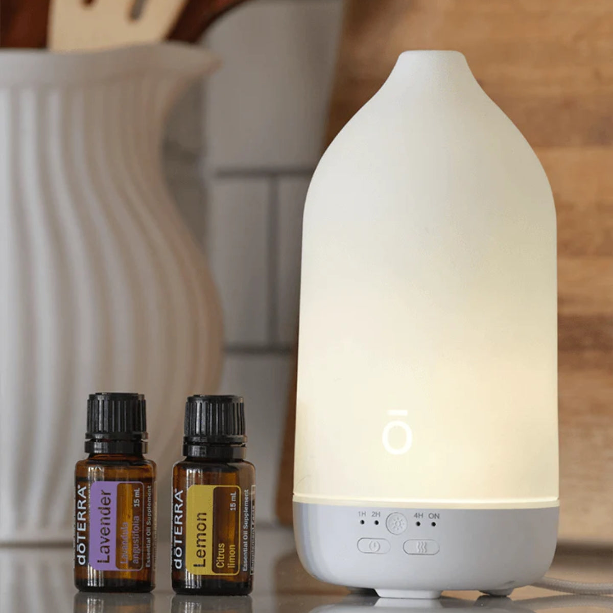 dōTERRA Laluz™ Diffuser with Lemon and Lavender